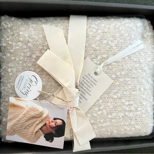Demdaco Cream Giving Collection Blanket
